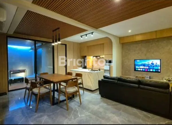 image RUMAH TROPICAL DESIGN MODERN DI TAMAN PERMATA MILLENIUM, LIPPO KARAWACI BARAT (2)