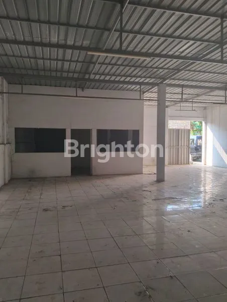 image JUTAAN MATA LEWAT TIAP HARI PASTIKAN BISNISMU YANG MEREKA LIHAT (3)