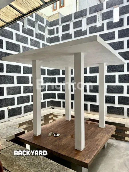 image RUMAH MEWAH 3 LANTAI DI MARGONDA (8)