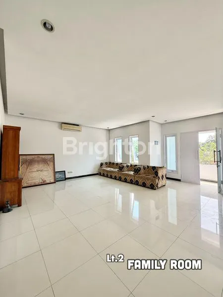 image RUMAH MEWAH 3 LANTAI DI MARGONDA (5)