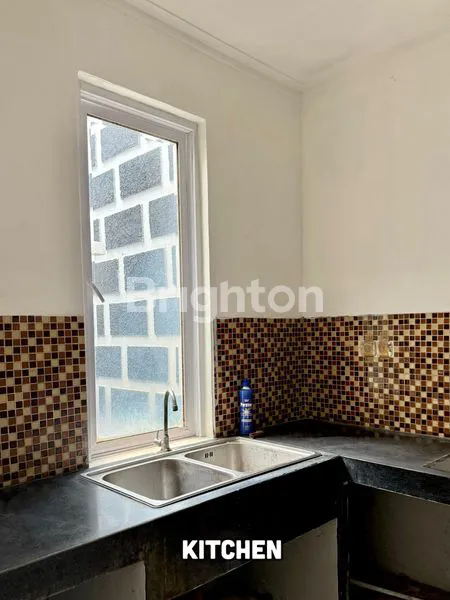 image RUMAH MEWAH 3 LANTAI DI MARGONDA (7)