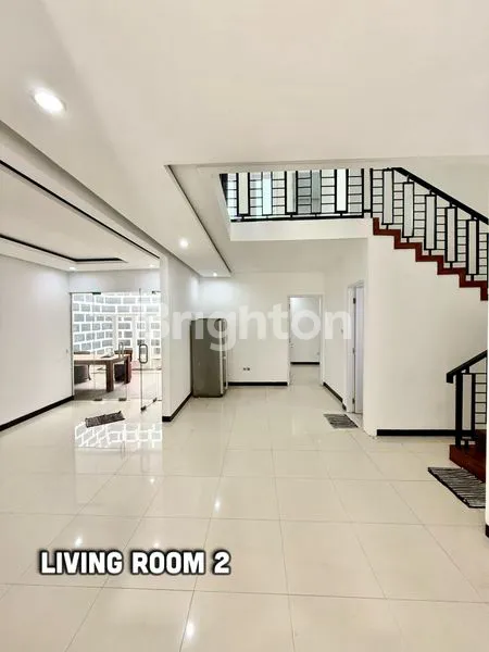 image RUMAH MEWAH 3 LANTAI DI MARGONDA (4)