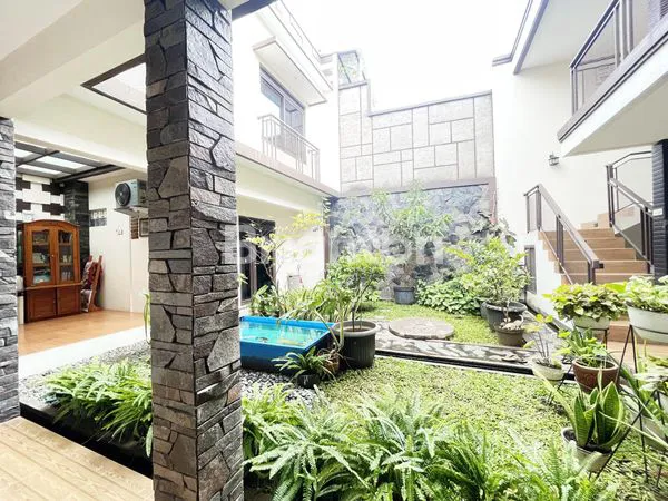 image RUMAH HOOK 2 LANTAI MINIMALIS MODERN LOKASI STRATEGIS DEKAT SUMMARECON DI RIUNG BANDUNG (1)