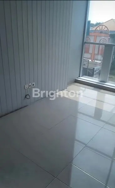 image RUKO 4 LT DIPUSAT KULINER  GRENVILLE DEKAT TANJUNG DUREN, JAKBAR  (6)