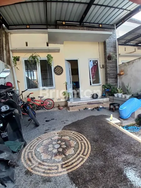 image DIJUAL MURAH RUMAH 3 LANTAI – PERUMAHAN SARASWATI MANSION, TEDUNG, GIANYAR (1)