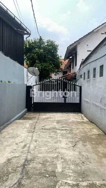 image RUMAH KOST STRATEGIS SELALU TERISI DI FATMAWATI JAKARTA SELATAN (1)