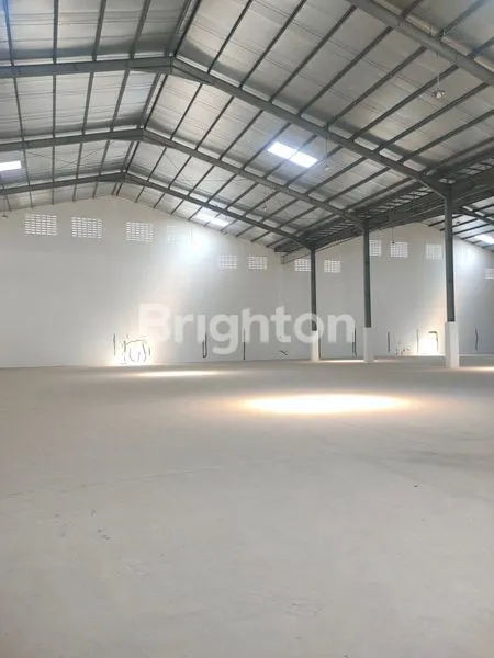image GUDANG PREMIUM KIC GATOT SUBROTO - LT 5610M² SIAP OPERASIONAL (3)