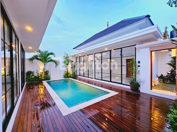 image VILLA CANTIK 2 BR DENGAN PRIVATE POOL DEKAT DENGAN SAWAH DI PERERENAN (1)
