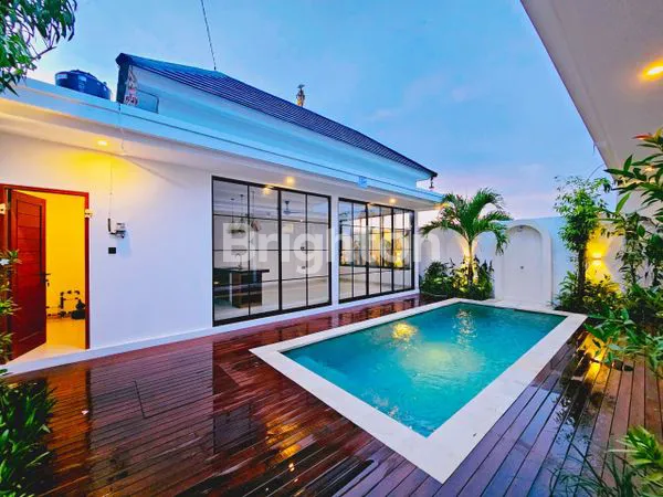 image VILLA CANTIK 2 BR DENGAN PRIVATE POOL DEKAT DENGAN SAWAH DI PERERENAN (2)