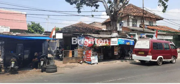 image RUMAH STRATEGIS 220M² DI PUSAT KOTA BANDAR LAMPUNG, DEKAT 3 PASAR (2)