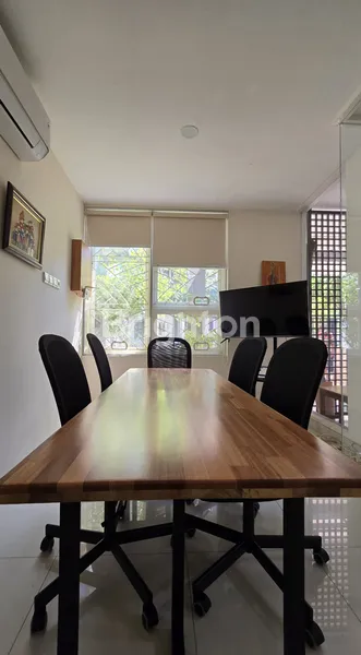 image RUANG KANTOR / MEETING / SEMINAR DI GRAHA FAMILI, DEKAT LOOP / BON CAFé / NATIONAL HOSPITAL / SPAZIO, BISA DIDESAIN SESUAI PERMINTAAN, BISA PER JAM / PER HARI / PER BULAN (8)