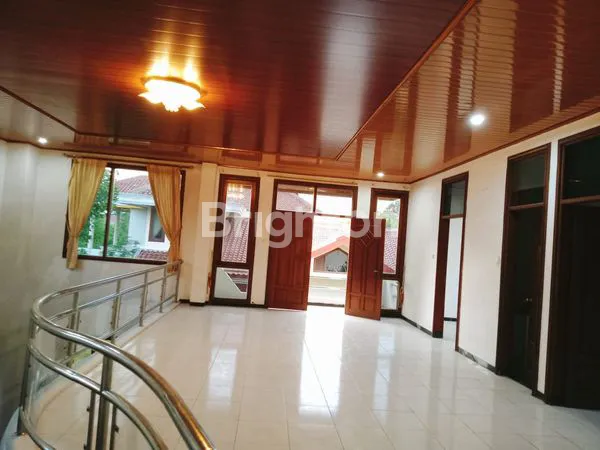 image RUMAH MEWAH 2 LANTAI DEKAT BANDARA JUANDA - LT 335M2 (6)