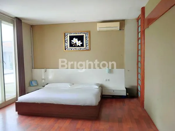 image RUMAH SIAP HUNI MINIMALIST CITRALAND UTAMA DEKAT GWALK TPR INTERNATIONAL VILLAGE FULLERTON SEKOLAH CIKAL UNIVERSITAS CIPUTRA UC PAKUWON MALL PAKUWON INDAH GRAHA FAMILI (2)