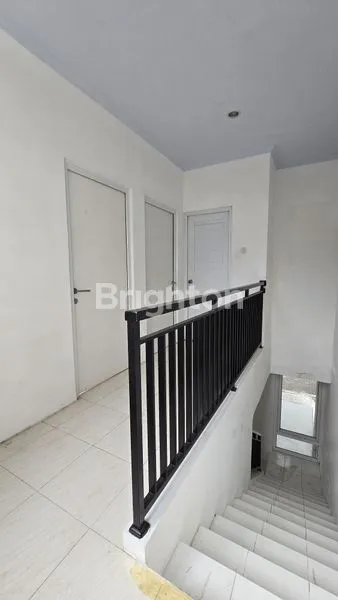 image RUMAH 2 LANTAI SIAP HUNI DI PERUMAHAN SPRINGHILL KEMILING BANDAR LAMPUNG  (4)