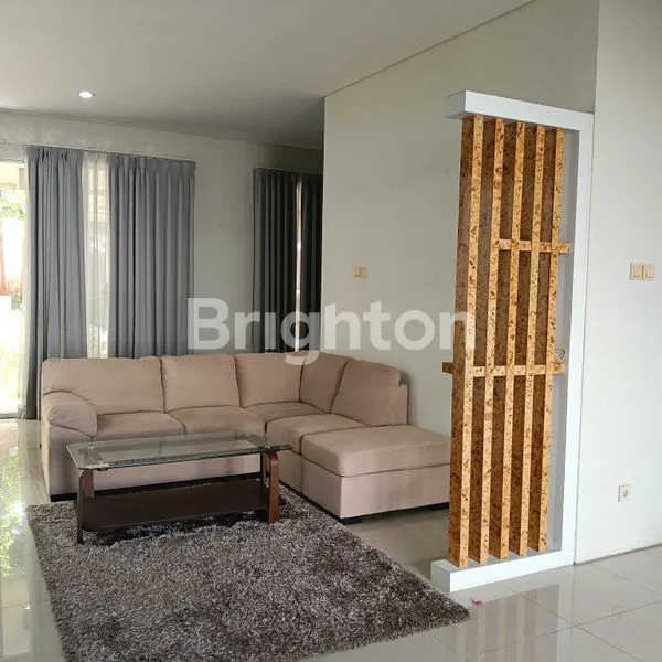 image RUMAH DUA LANTAI DI CLUSTER IVY PARK CITRALAND SEMARANG (5)