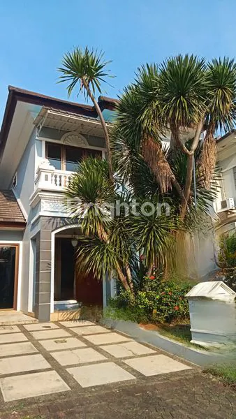 image DI JUAL RUMAH CANTIK 2 LANTAI DI KOTA WISATA, SECONDARY, SIAP HUNI DALAM CLUSTER (2)