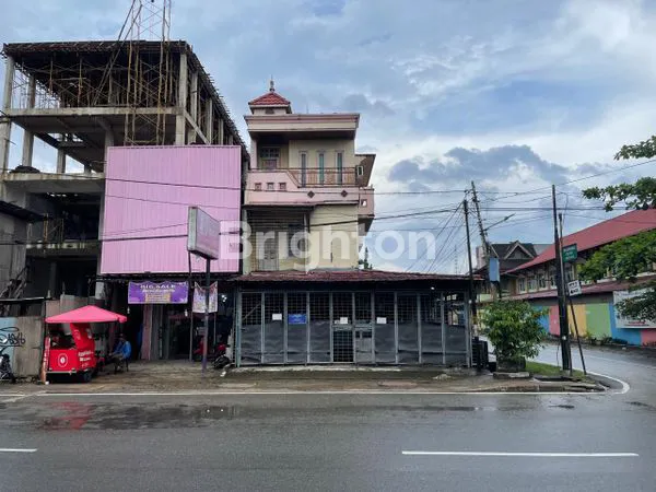 image RUKO 3 LANTAI FULL FURNISH DI JL. AHMAD DAHLAN SAMARINDA (2)