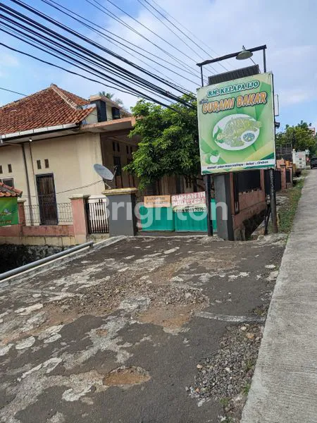 image DIJUAL RUMAH SEBELAH BEKAS RUMAH MAKAN DI JALUR PROVINSI CIREBON–KUNINGAN, LOKASI STRATEGIS (4)
