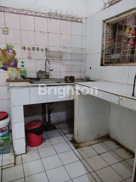 image RUMAH SIAP HUNI PLUS KIOS LOKASI STRATEGIS DI CIRACAS (8)