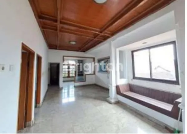 image RUMAH 2 LANTAI DI  DANGIN PURI KANGIN TENGAH KOTA DENPASAR — DEKAT SEKOLAH, MALL, DAN JUGA PERKANTORAN (2)