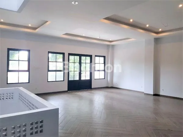 image RUANG USAHA/RUMAH KOMERSIL 4 LANTAI BARU SIAP PAKAI DI SAYAP RIAU BANDUNG (1)