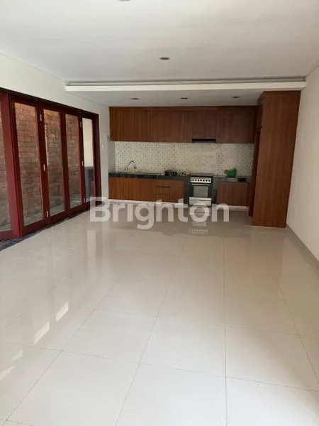 image VILLA DI SANUR DEKAT DENGAN PANTAI (2)