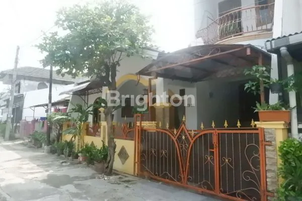 image RUMAH 2 LANTAI DI GALAXY BEKASI (2)
