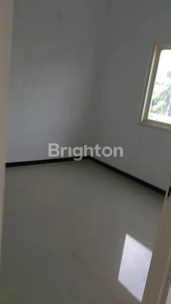 image RUMAH RUNGKUT MINIMALIS 2 LANTAI ROW 2 MOBIL DEKAT UPN STRATEGIS (7)