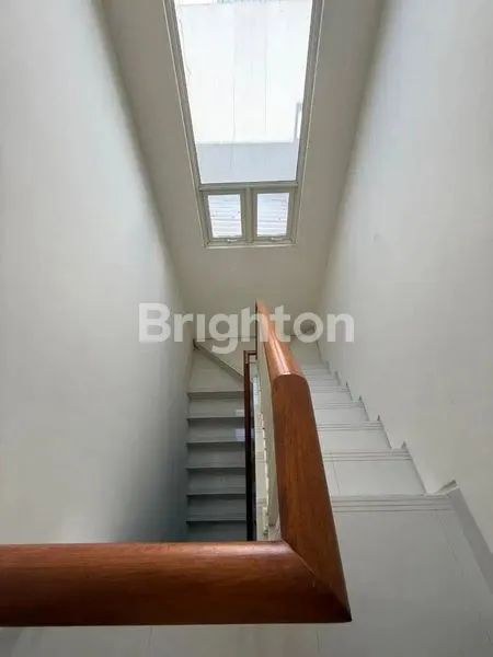 image RUMAH GRAND PAKUWON CANBERRA HADAP TAMAN BLOK PALING DEPAN (3)