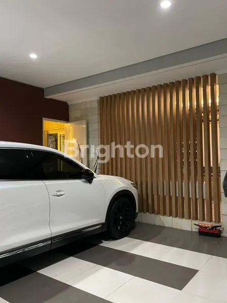 image RUMAH MEGAH KELUAGA MODERN - SEMARANG  (2)