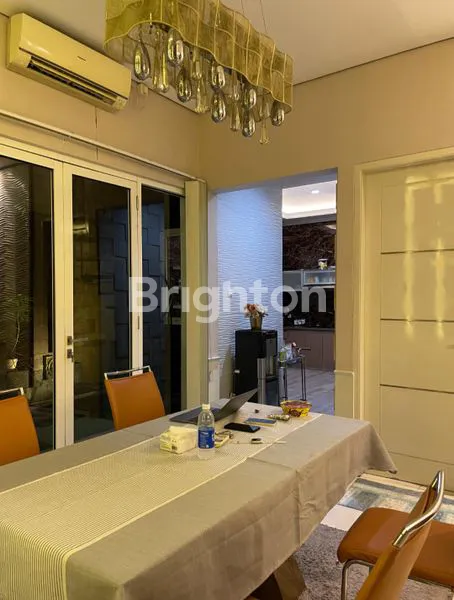 image RUMAH MEGAH KELUAGA MODERN - SEMARANG  (3)