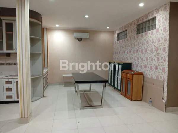 image RUMAH MEWAH, RAPIH DAN SIAP HUNI DI GADING SERPONG (5)