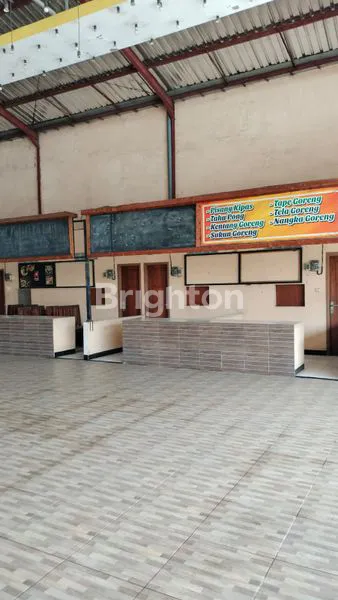 image DIJUAL/DISEWAKAN EX RESTO PUJASERA MONGINSIDI (4)