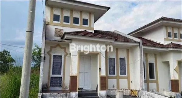 image RUMAH DI JUAL CEPAT RUMAH LOKASI BORNEO PARADISO (1)