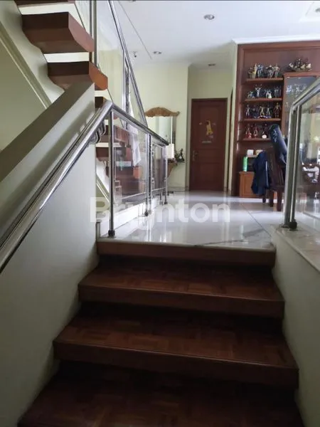 image RUMAH LAMA LAYAK HUNI HITUNG TANAH UKURAN  LEBAR 21X18  DI TAMAN SARI, MANGGA BESAR, JAKARTA BARAT (KODE RMRG 2810) (4)