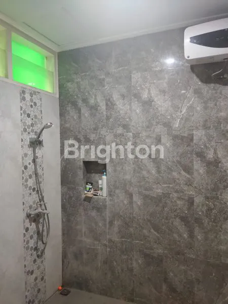 image RUMAH 2 LANTAI FULL KAYU JATI PONDOK INDRAPASTA SEMARANG (6)