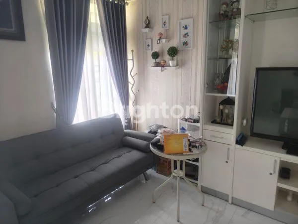 image RUMAH 2 LANTAI FULL KAYU JATI PONDOK INDRAPASTA SEMARANG (4)