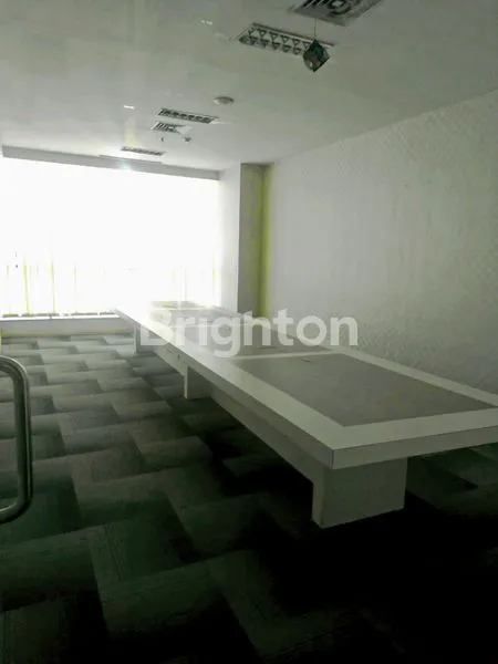 image OFFICE SPACE  APL TOWER CENTRAL PARK HIGH RISE JAKARTA BARAT (2)