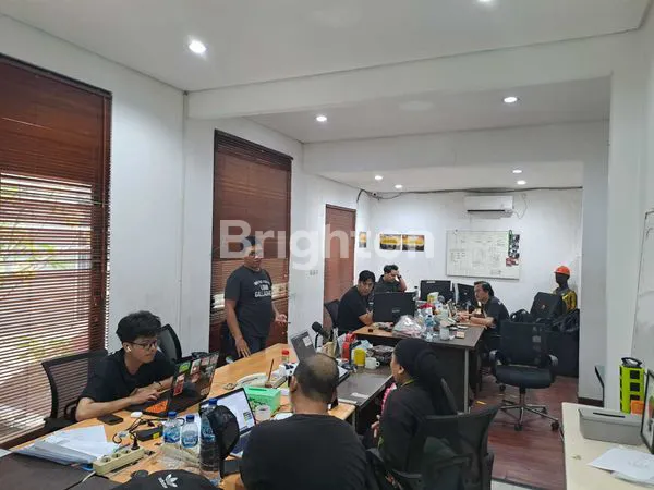 image RUMAH SIAP HUNI AREA CIPETE FATMAWATI JAKARTA SELATAN  (6)