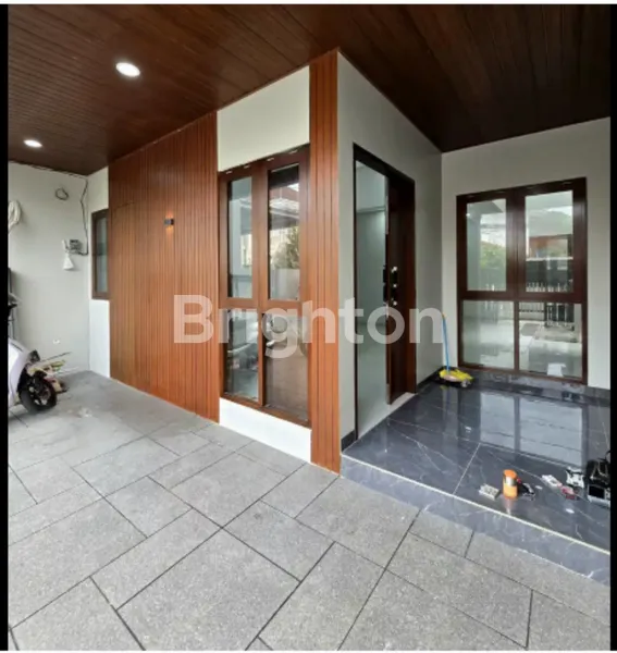 image RUMAH BARU MEGAH MEWAH AREA PREMIUM DEKAT AREA KULINER (3)