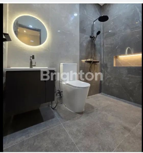 image RUMAH BARU MEGAH MEWAH AREA PREMIUM DEKAT AREA KULINER (7)