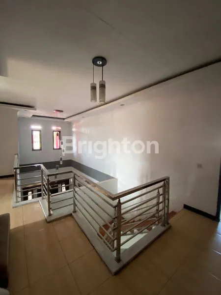 image JUAL CEPAT RUMAH MEWAH MURAH LAGI (7)