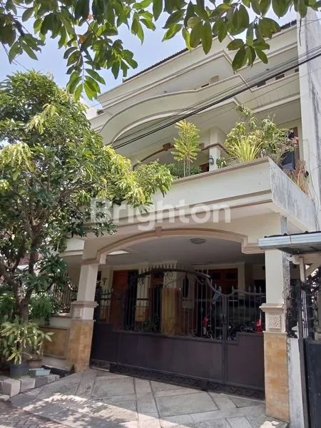 image RUMAH MANYAR TIRTOYOSO, 2 LANTAI, BAGUS SIAP HUNI (1)