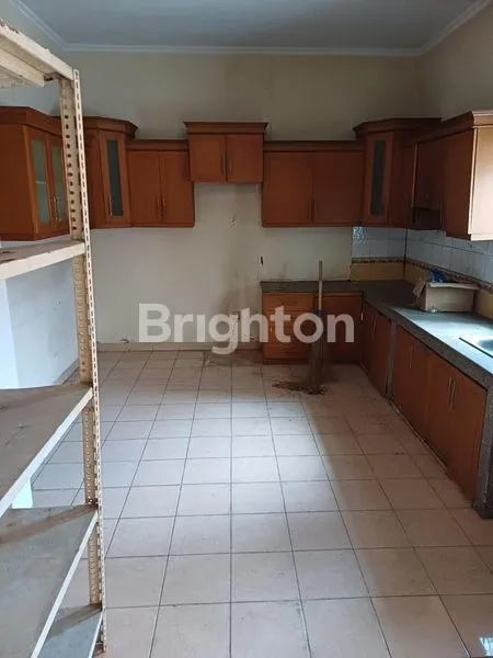 image RUMAH HOOK SIAP HUNI 2KT DI WISMA MAS SAWANGAN - LT 150M2 (7)