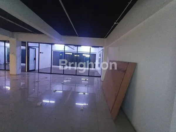 image GEDUNG 2 LANTAI DI KEBUN JERUK (1)