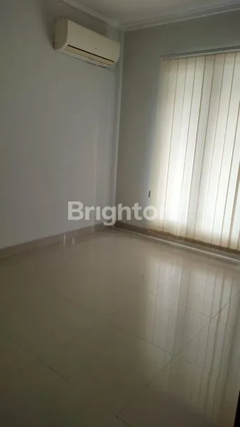 image RUMAH 2 LANTAI ASRI PREMIER RIVIERA JATINEGARA - ONE GATE SYSTEM (6)