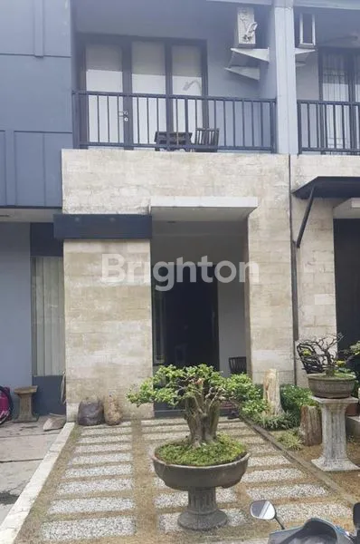 image RUMAH 2 LANTAI ASRI PREMIER RIVIERA JATINEGARA - ONE GATE SYSTEM (1)