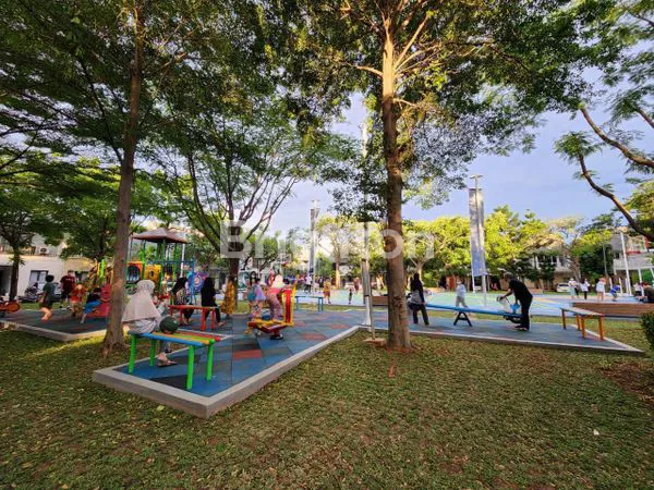 image RUMAH 2 LANTAI ASRI PREMIER RIVIERA JATINEGARA - ONE GATE SYSTEM (7)