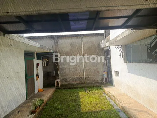 image JUAL CEPAT RUMAH SANGAT LUAS DI ARIA SANTIKA, SUMUR PACING (4)