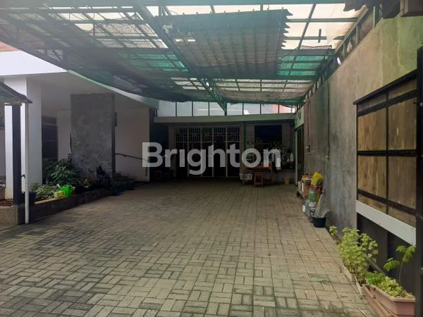 image JUAL CEPAT RUMAH SANGAT LUAS DI ARIA SANTIKA, SUMUR PACING (3)